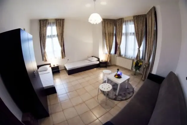 Classic Üç Kişilik Oda