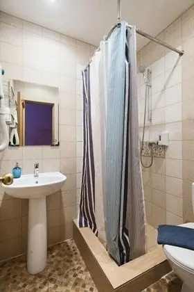 Standard Tek Büyük veya İki Ayrı Yataklı Oda, 1 Çift Kişilik veya 2 Tek Kişilik Yatak