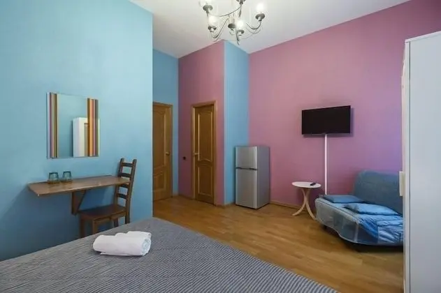 Standard Üç Kişilik Oda, Avlu Manzaralı