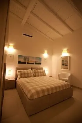 Luxury Oda