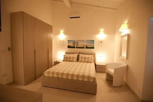 Luxury Oda