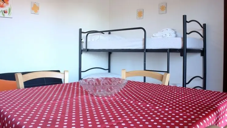 Apart Daire, Birden Çok Yatak, Sigara İçilmez