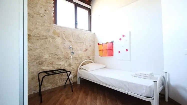 Apart Daire, 5 Yatak Odası