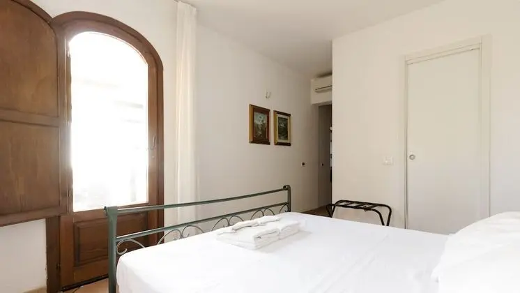 Apart Daire, 5 Yatak Odası