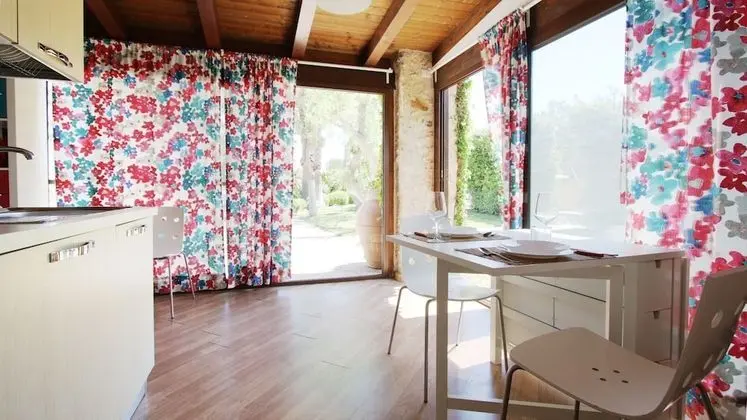 Apart Daire, 5 Yatak Odası