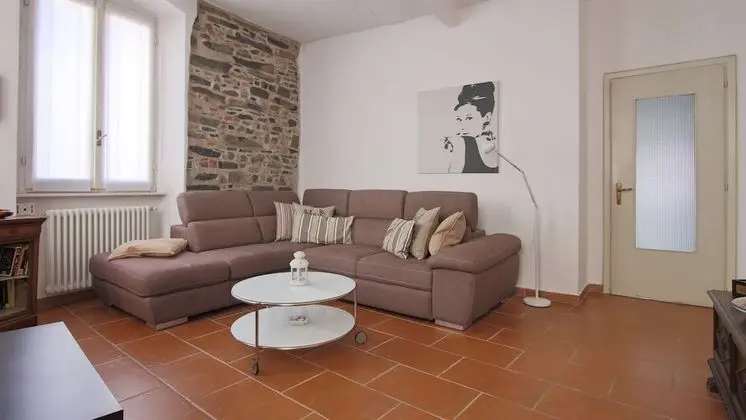 Apart Daire, 1 Yatak Odası, Mutfak, Avlu Manzaralı