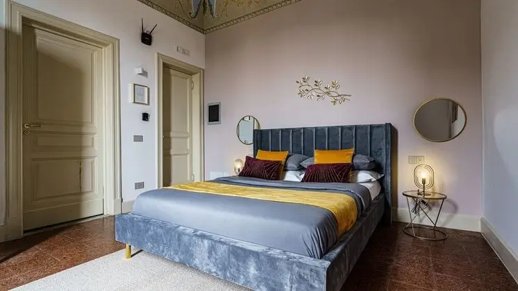 Classic Tek Büyük Yataklı Oda