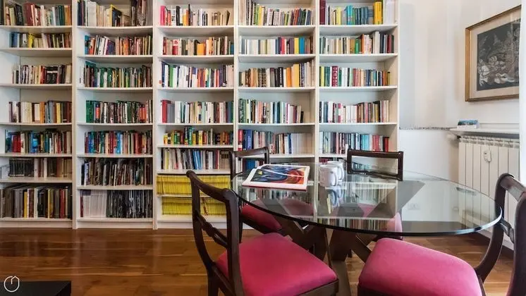 Apart Daire, 1 Büyük (Queen) Boy Yatak ve Çekyat, Mutfak, Şehir Manzaralı