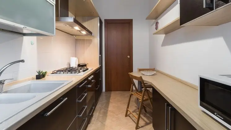 Apart Daire, 1 Büyük (Queen) Boy Yatak ve Çekyat, Mutfak, Şehir Manzaralı