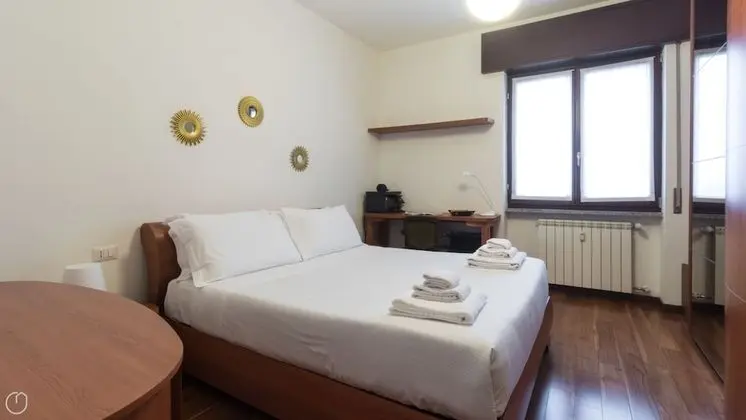 Apart Daire, 1 Büyük (Queen) Boy Yatak ve Çekyat, Mutfak, Şehir Manzaralı