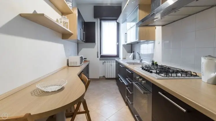 Apart Daire, 1 Büyük (Queen) Boy Yatak ve Çekyat, Mutfak, Şehir Manzaralı