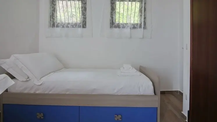 Apart Daire, 2 Yatak Odası, Küçük Mutfak, Göl Manzaralı