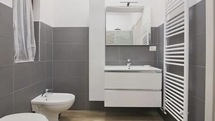 Apart Daire, 2 Yatak Odası, Küçük Mutfak, Göl Manzaralı