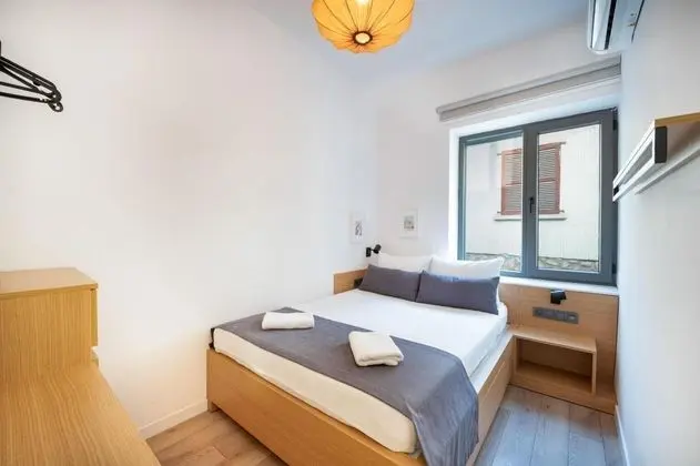 Economy Double Room, Sokak Manzaralı, Bahçe Katı