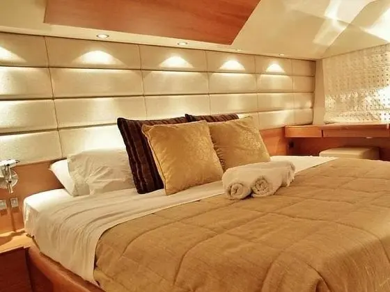 Yacht 64