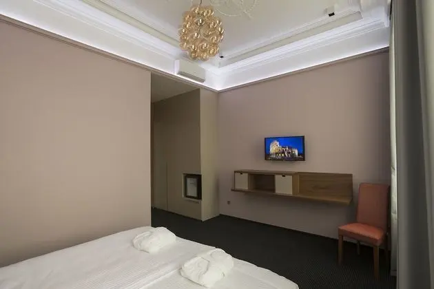 Comfort Tek Büyük Yataklı Oda