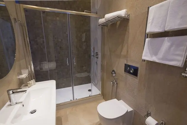 Comfort Tek Büyük Yataklı Oda