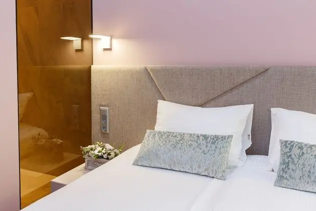 Standard Tek Büyük veya İki Ayrı Yataklı Oda