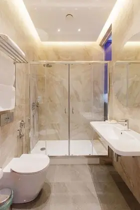 Standard Tek Büyük veya İki Ayrı Yataklı Oda