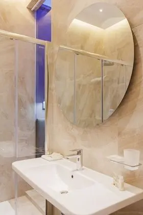 Standard Tek Büyük veya İki Ayrı Yataklı Oda