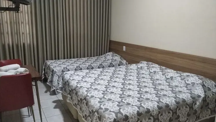 Üç Kişilik Oda