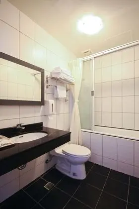 Deluxe Dört Kişilik Oda
