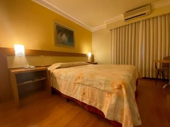 Deluxe Tek Büyük Yataklı Oda, 1 Büyük (Queen) Boy Yatak