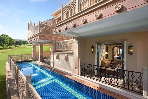 Luxury Süit, 1 Yatak Odası, Sigara İçilmez, Zemin Kat (Semi-Private Pool)