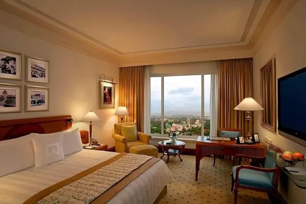 Exclusive Oda, 1 Büyük (Queen) Boy Yatak, Sigara İçilmez (Executive Club Exclusive)