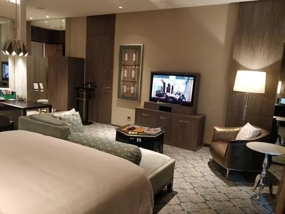 Executive Oda, 1 Büyük (Queen) Boy Yatak, Şehir Manzaralı