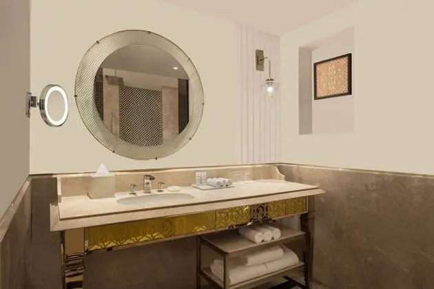 Club Oda, 1 En Büyük (King) Boy Yatak, Şehir Manzaralı