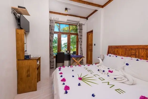 Double Room Beach Front Sea View