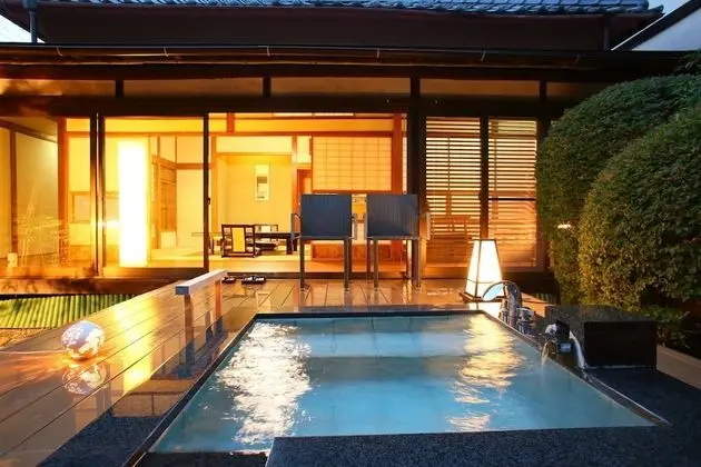 Traditional Oda, Avlu Manzaralı (Japanese Style, with Open Air Bath)
