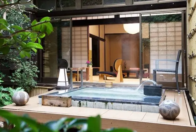 Traditional Oda, Avlu Manzaralı (Japanese Style, with Open Air Bath)
