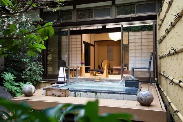 Traditional Oda, Avlu Manzaralı (Japanese Style, with Open Air Bath)