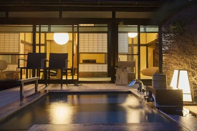 Traditional Oda, Avlu Manzaralı (Japanese Style, with Open Air Bath)