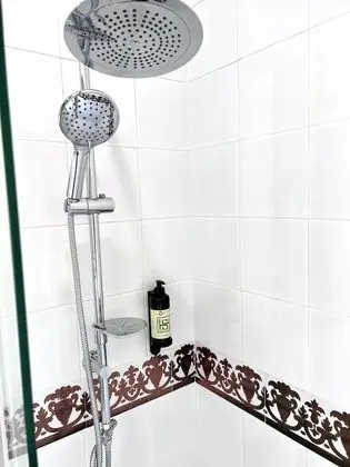 Classic Tek Büyük veya İki Ayrı Yataklı Oda