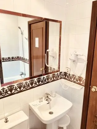 Classic Tek Büyük veya İki Ayrı Yataklı Oda