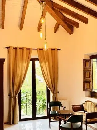 Romantic Tek Büyük Yataklı Oda
