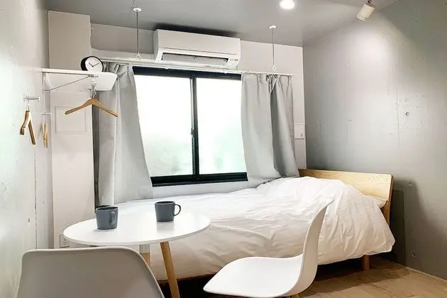 Oda, Sigara İçilmez (Double Room 101)