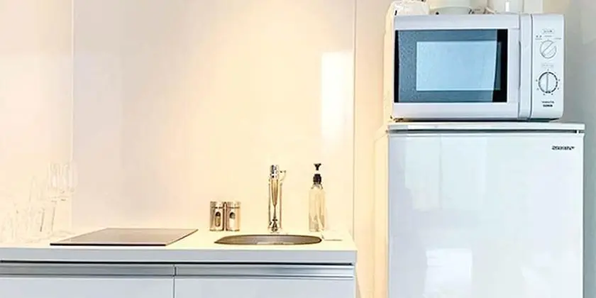 Oda, Sigara İçilmez (Double Room 101)