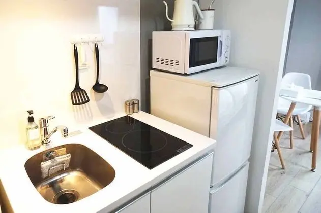 Oda, Sigara İçilmez (Double Room 101)