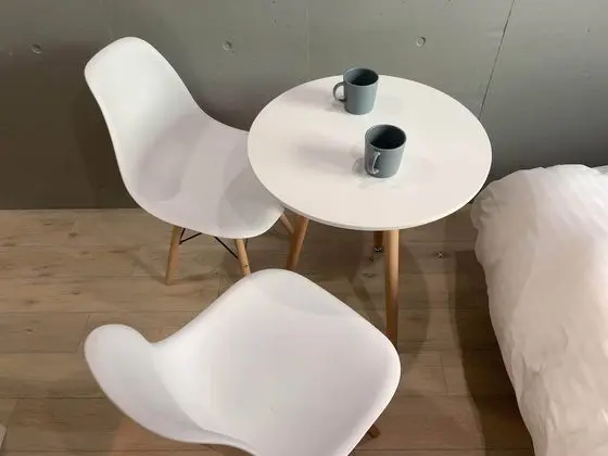 Oda, Sigara İçilmez (Double Room 101)