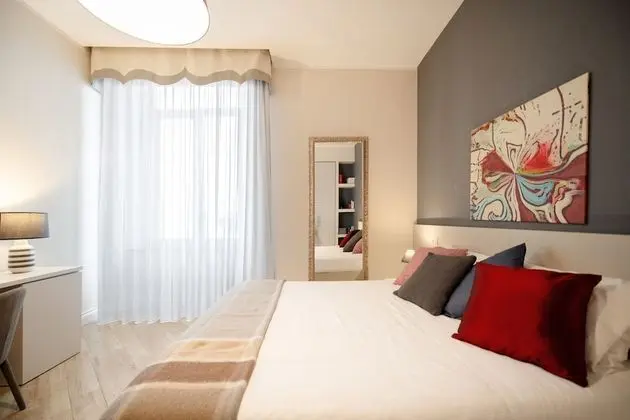 Standard Tek Büyük Yataklı Oda