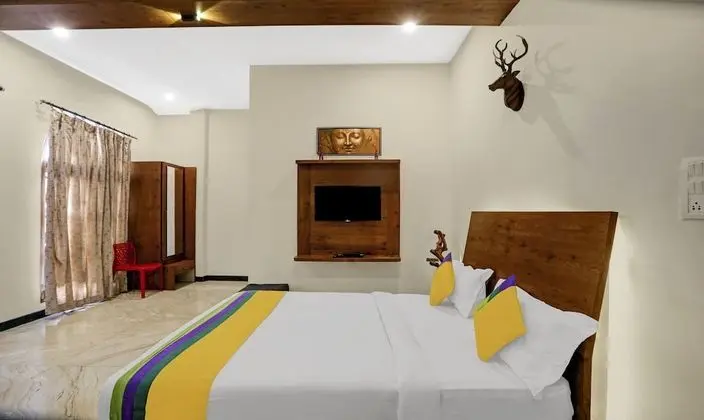 Premium Tek Büyük Yataklı Oda