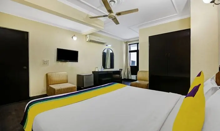 Deluxe Tek Büyük Yataklı Oda
