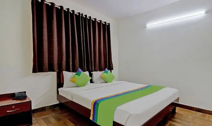 Standard Tek Büyük Yataklı Oda