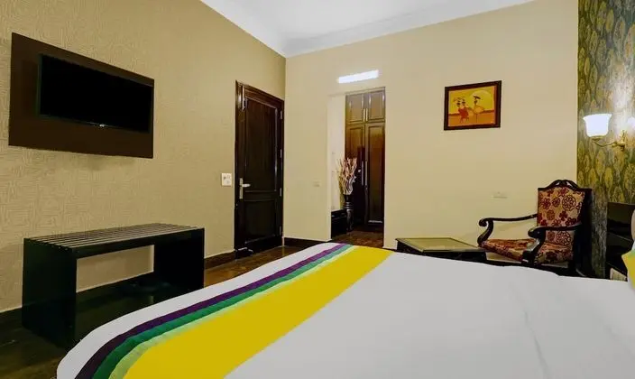 Deluxe Tek Büyük Yataklı Oda