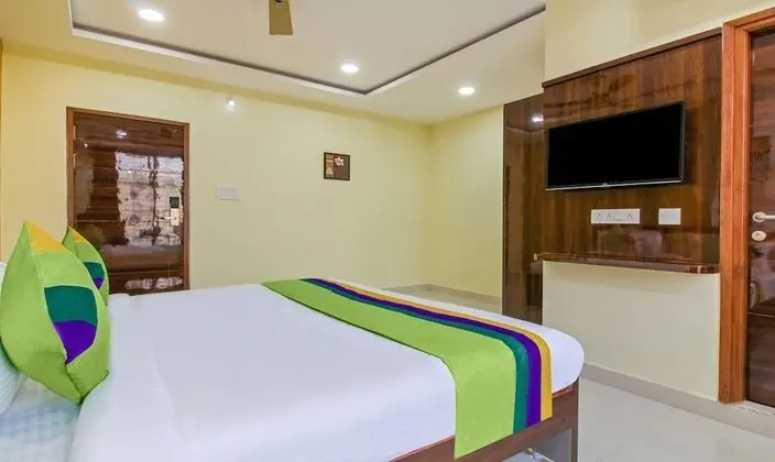 Deluxe Tek Büyük Yataklı Oda