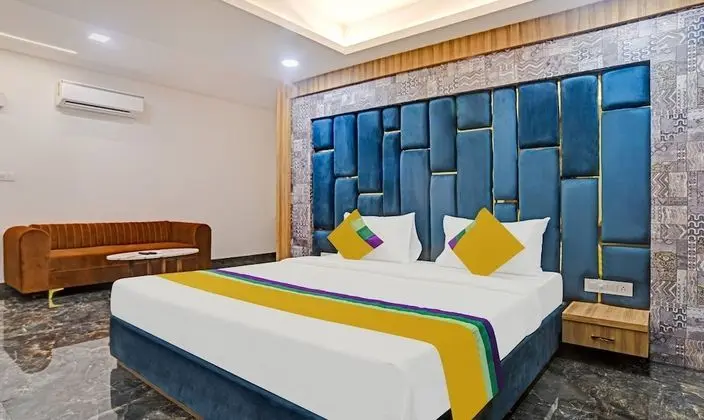 Premium Tek Büyük Yataklı Oda